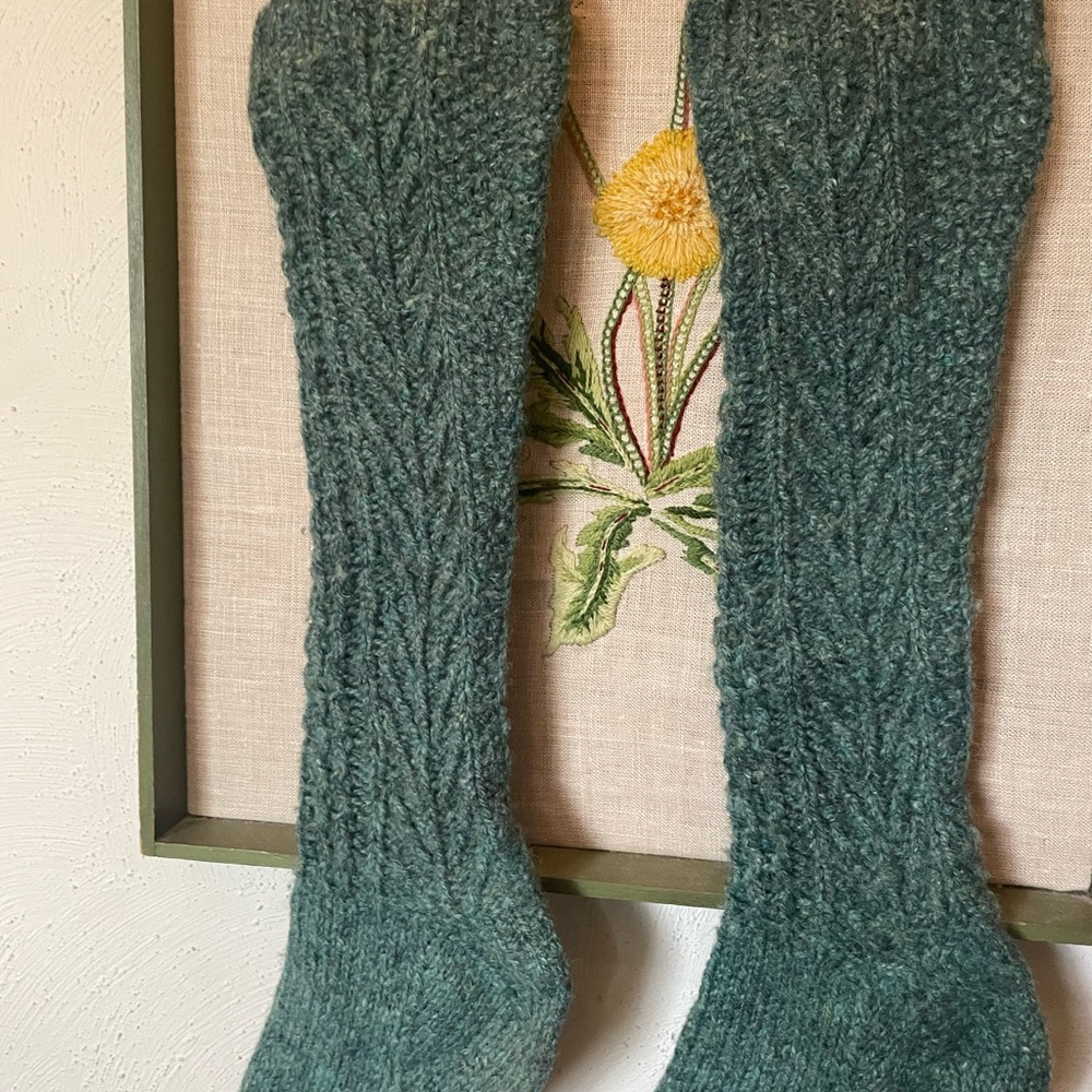 Hand knit wool socks - Picture 3 of 6